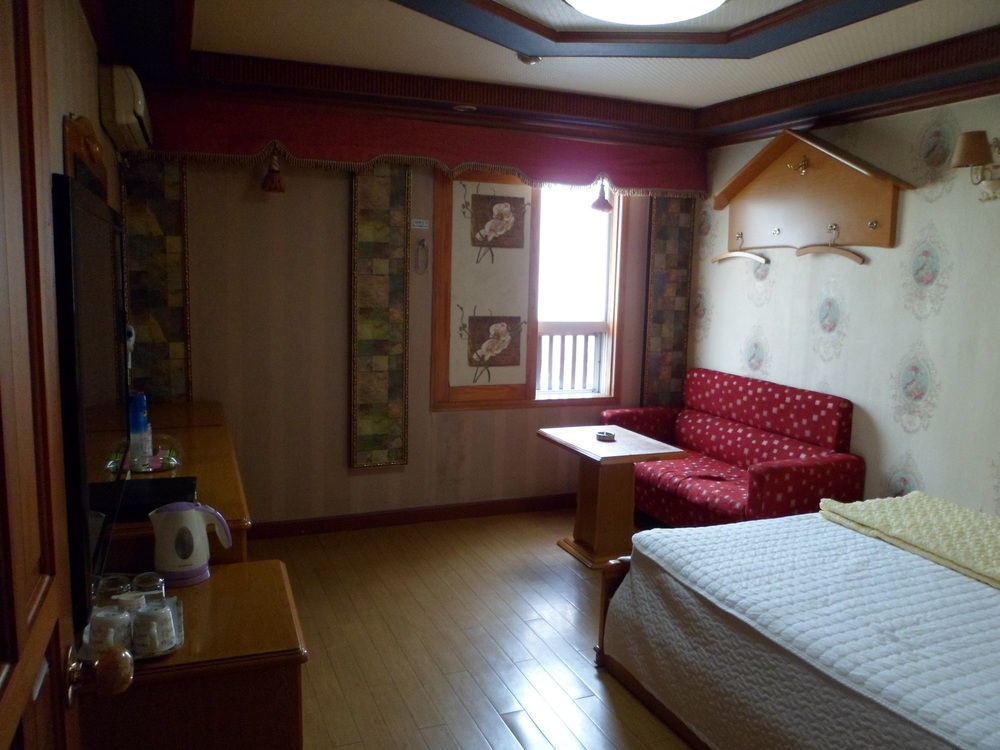 Alps Motel Pusan Zewnętrze zdjęcie